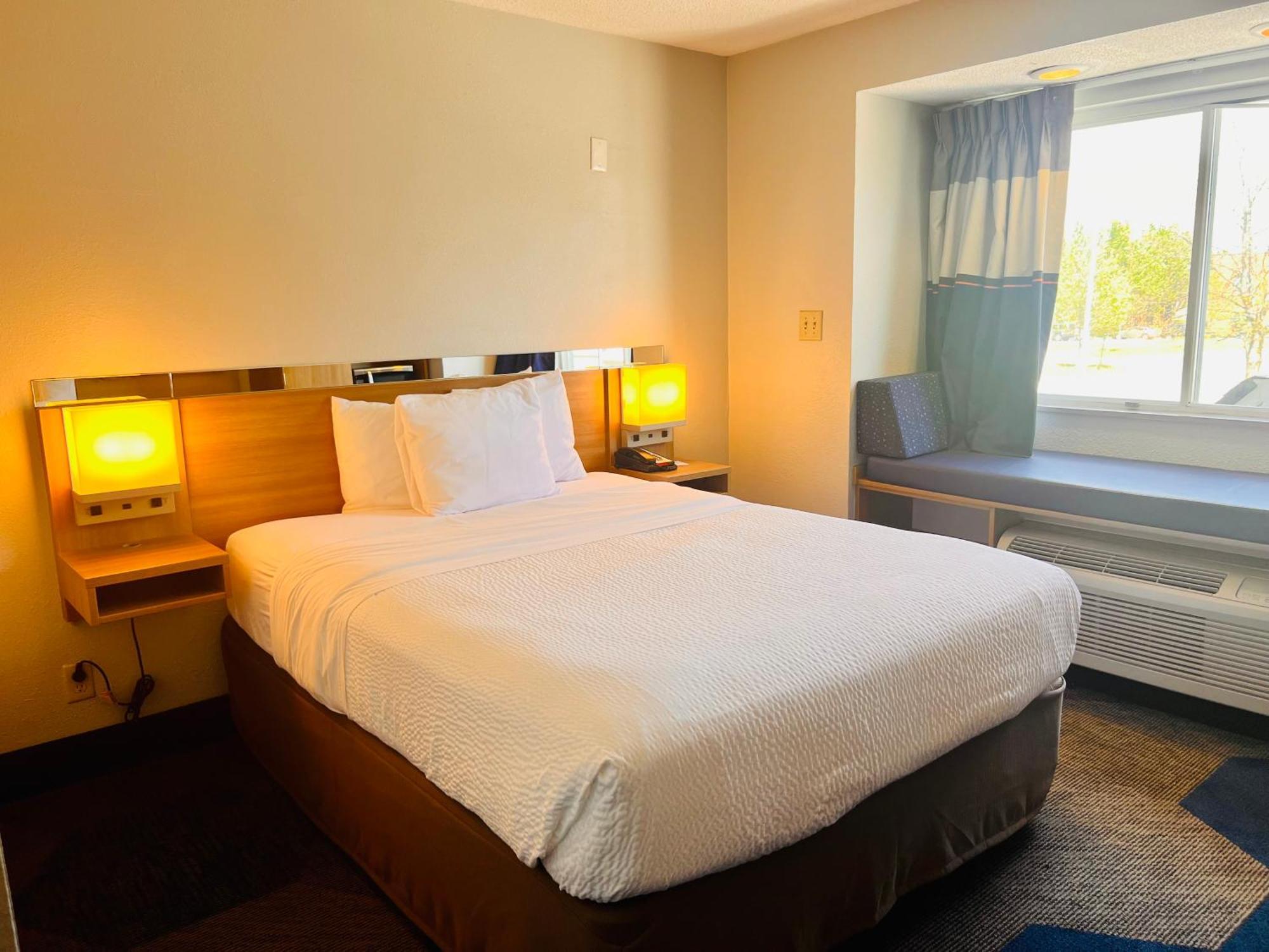Microtel Inn By Wyndham Лексингтон Экстерьер фото