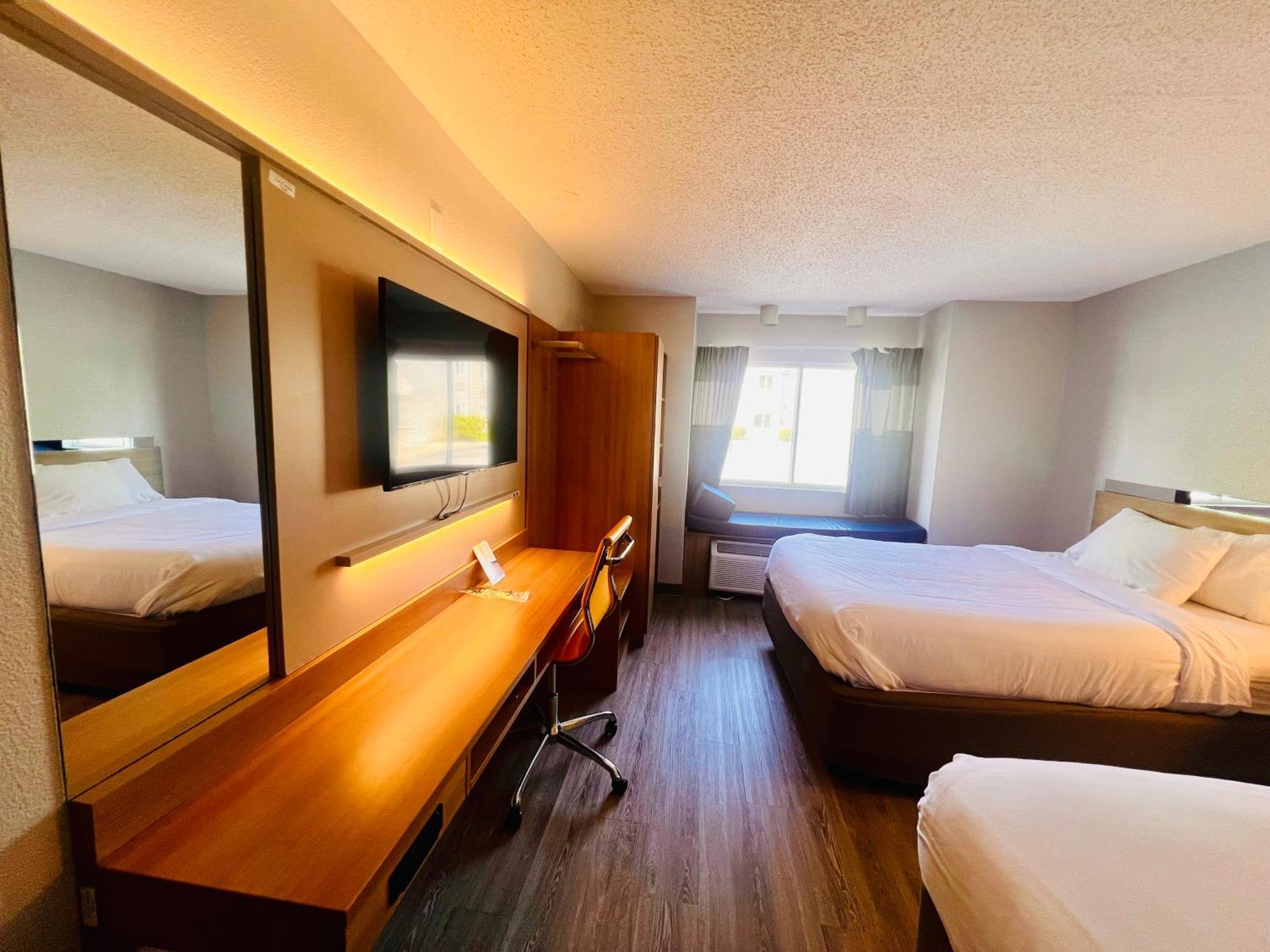 Microtel Inn By Wyndham Лексингтон Экстерьер фото